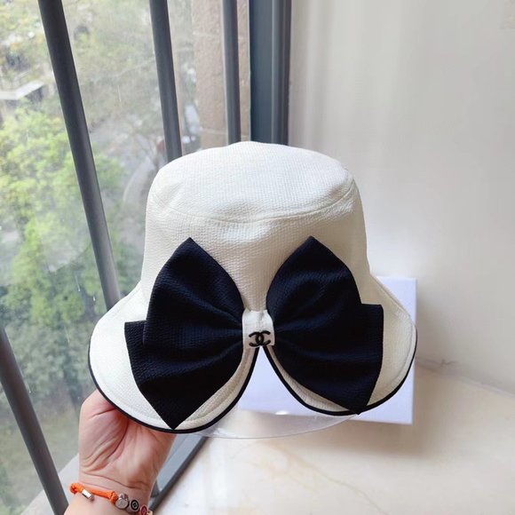 AUTHENTIC CHANEL Hats main image 7
